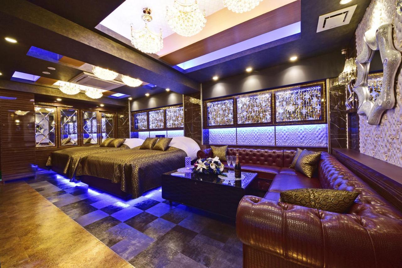 Hotel do amor Sara Grande *